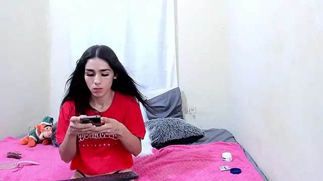 Snapshot of Mariana_16_ chatting on 01/29/25, 10:32 Mariana 16 online show from 01/29/25, 10:32