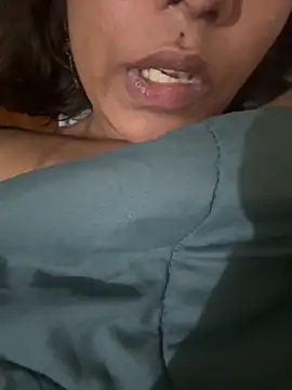 priyadevi17 online show from 03/01/25, 10:31