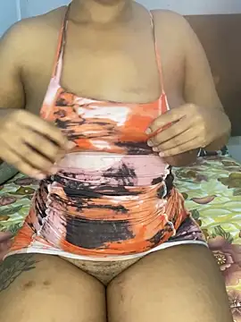 Snapshot of beverlyxxxx chatting on 01/21/25, 06:45 beverlyxxxx online show from 01/21/25, 06:45