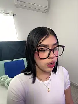 Lily Woodz online show from 02/08/26, 02:53