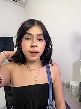 Lily Woodz online show from 02/11/26, 07:08