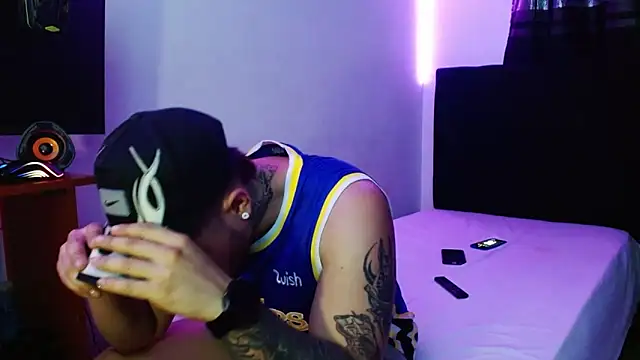 miia-liiam online show from 02/01/26, 06:45