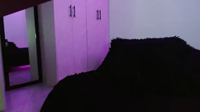 miia-liiam online show from 02/21/26, 07:04