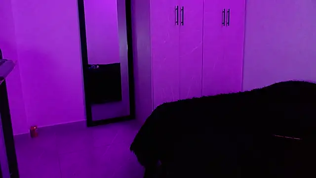 miia-liiam online show from 04/09/26, 05:29