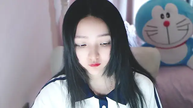 xiao-xiao-D online show from 02/17/25, 11:34