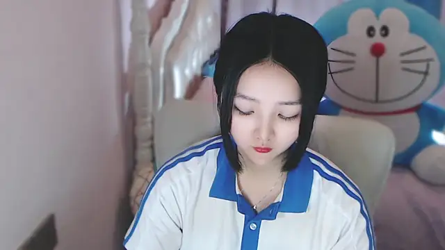 xiao-xiao-D online show from 02/18/25, 02:16