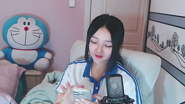 xiao-xiao-D online show from 02/26/25, 05:20