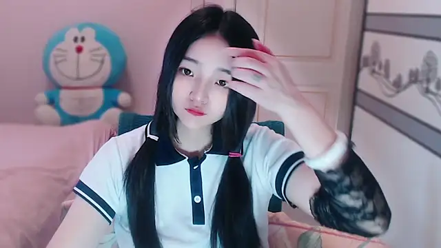 xiao-xiao-D online show from 10/07/25, 06:21