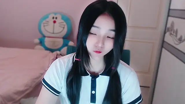 xiao-xiao-D online show from 10/14/25, 08:37