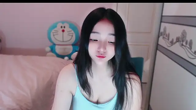 xiao-xiao-D online show from 10/15/25, 09:20