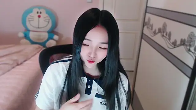 xiao-xiao-D online show from 11/22/25, 03:33