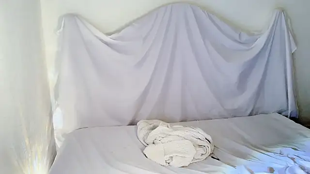 Irene--- online show from 02/06/26, 06:07