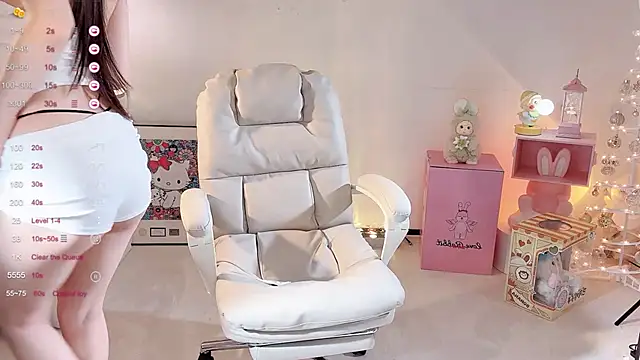 Snapshot of Irene--- chatting on 06/04/26, 03:45 Irene--- online show from 06/04/26, 03:45