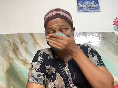 Tamil Sanjana  online show from 09/13/25, 01:33