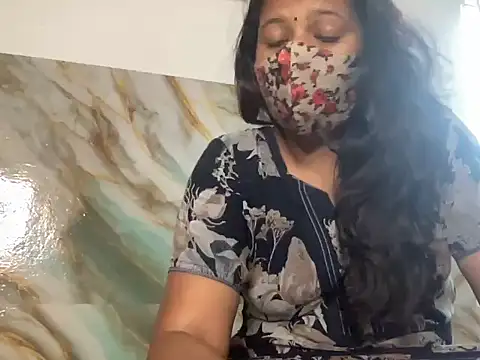 Tamil Sanjana  online show from 10/11/25, 06:23