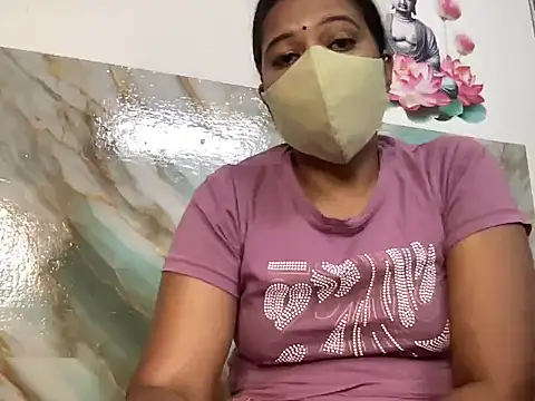 Tamil Sanjana  online show from 10/17/25, 12:08