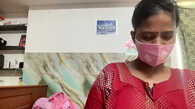 Tamil Sanjana  online show from 07/13/26, 06:38