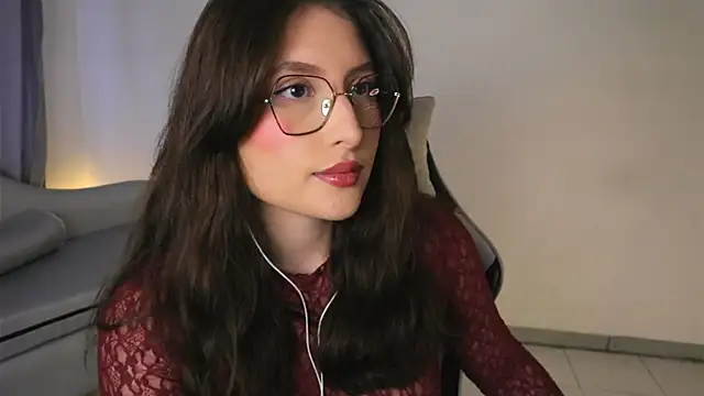 Snapshot of Daisha_Riley chatting on 05/20/26, 01:17 Daisha Riley online show from 05/20/26, 01:17