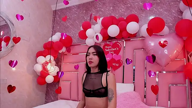 SEXY HOTTIE   online show from 02/18/25, 12:28