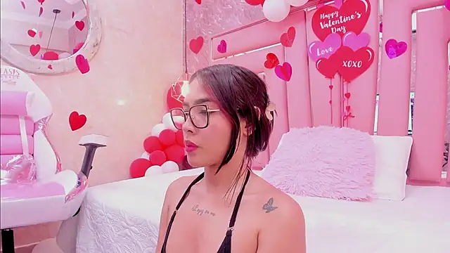 SEXY HOTTIE   online show from 02/20/25, 06:46