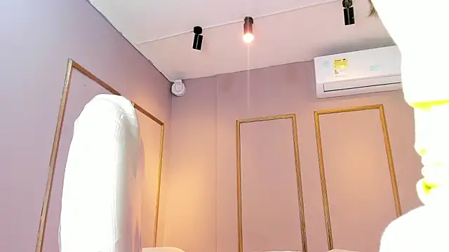 PerlaPreciosa online show from 01/10/26, 04:03