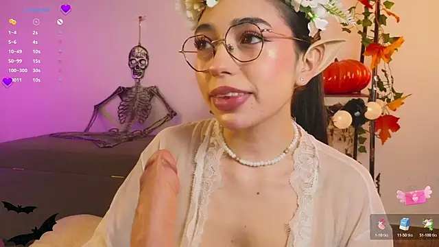 Snapshot of Sweet_Nyx chatting on 10/27/25, 10:14 Sweet Nyx online show from 10/27/25, 10:14