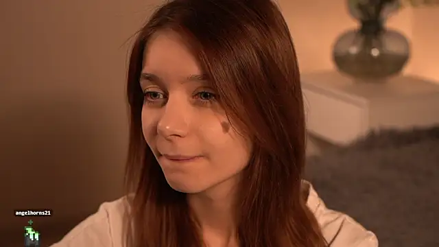 Snapshot of Hi_my_name_is chatting on 01/12/26, 04:34 Hi my name is online show from 01/12/26, 04:34