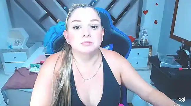 Snapshot of natalia5560 chatting on 01/14/25, 05:23 natalia5560 online show from 01/14/25, 05:23