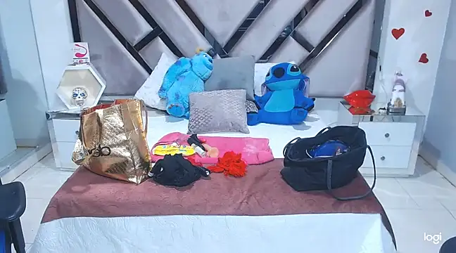 Snapshot of natalia5560 chatting on 01/24/25, 01:03 natalia5560 online show from 01/24/25, 01:03