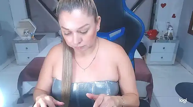 Snapshot of natalia5560 chatting on 01/29/25, 04:41 natalia5560 online show from 01/29/25, 04:41