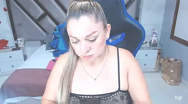 Snapshot of natalia5560 chatting on 02/09/25, 04:50 natalia5560 online show from 02/09/25, 04:50