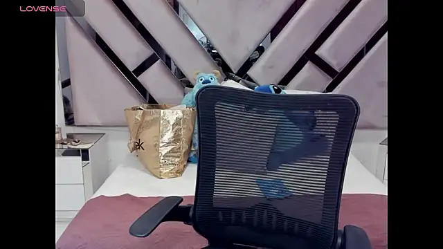 Snapshot of natalia5560 chatting on 03/22/25, 08:26 natalia5560 online show from 03/22/25, 08:26