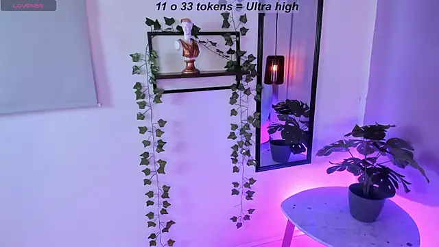 Little lili19 online show from 04/30/26, 08:57