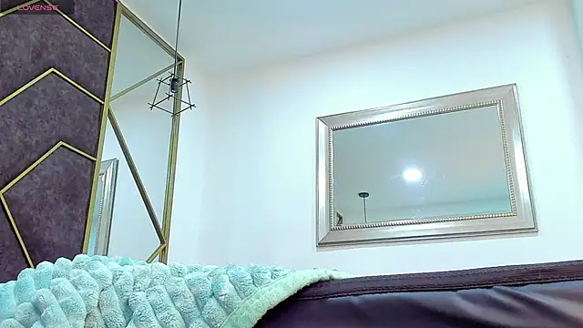 Snapshot of AbrilSonne chatting on 12/26/24, 10:52 AbrilSonne online show from 12/26/24, 10:52