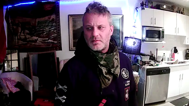 Snapshot of SilverandFox chatting on 01/27/25, 06:19 SilverandFox online show from 01/27/25, 06:19