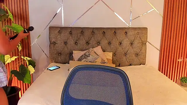 charlottee white online show from 01/08/26, 11:07