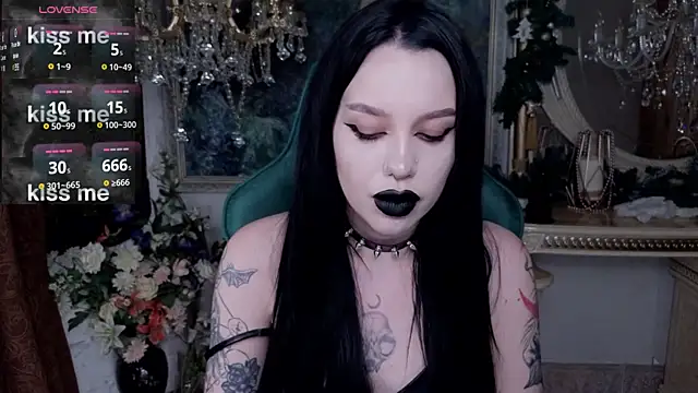 Snapshot of alexx_succubus chatting on 01/15/25, 03:22 alexx succubus online show from 01/15/25, 03:22