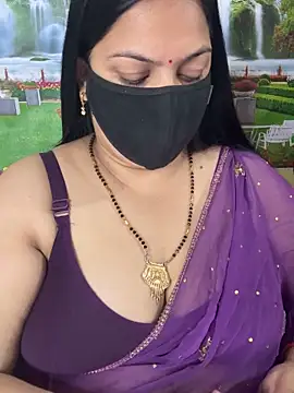 FlatVincy4 online show from 10/31/25, 03:51