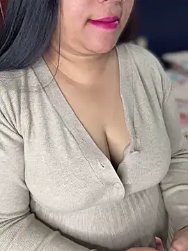 FlatVincy4 online show from 12/04/25, 04:38