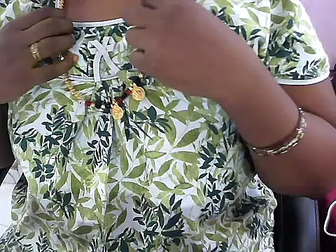 Snapshot of telugu_indhu_0001 chatting on 06/22/26, 03:58 telugu indhu 0001 online show from 06/22/26, 03:58