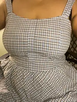 hot menka online show from 09/21/25, 06:04