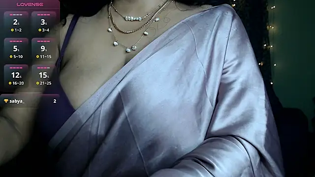 hot menka online show from 10/19/25, 03:34