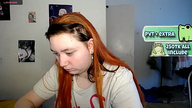 Snapshot of Bitchy_Lily chatting on 01/13/25, 08:58 Bitchy Lily online show from 01/13/25, 08:58