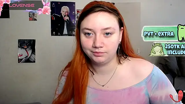 Snapshot of Bitchy_Lily chatting on 01/19/25, 11:01 Bitchy Lily online show from 01/19/25, 11:01