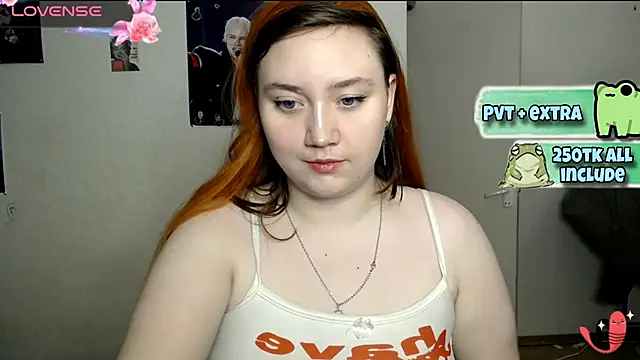 Snapshot of Bitchy_Lily chatting on 01/27/25, 06:31 Bitchy Lily online show from 01/27/25, 06:31