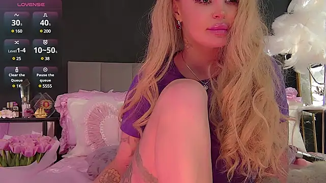 Snapshot of Marussia_luxury chatting on 03/08/25, 11:48 Marussia luxury online show from 03/08/25, 11:48