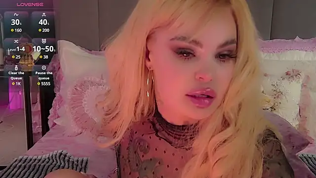 Snapshot of Marussia_luxury chatting on 03/21/25, 09:12 Marussia luxury online show from 03/21/25, 09:12