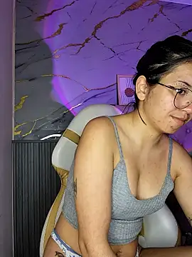 Rosita forever  online show from 09/24/25, 02:04