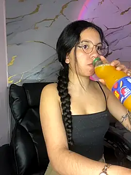 Rosita forever  online show from 10/16/25, 02:07