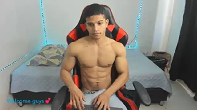 oliver thompsson7 online show from 12/01/25, 06:35